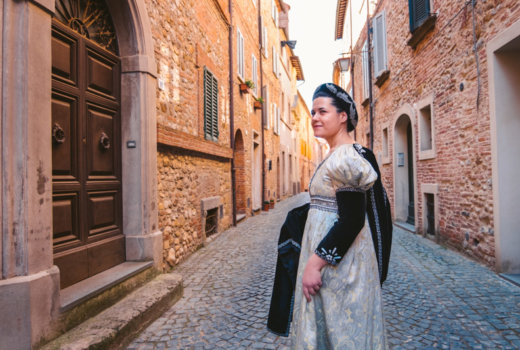 Passeggiare a Monteleone d’Orvieto in abiti medievali