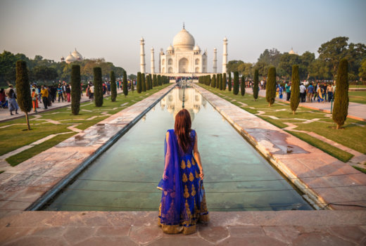 Visita al Taj Mahal, dove la pietra incontra l’amore sulle rive di un fiume sacro