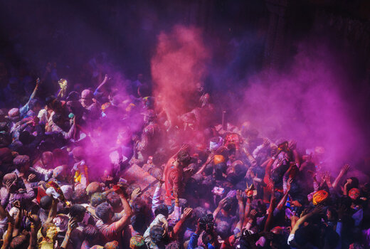 Holi a Vrindavan, tutto quello che le foto non dicono sulla festa dei colori in India