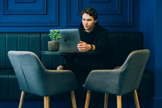 Assicurazione viaggio per nomadi digitali, il piano perfetto per chi non ha piani